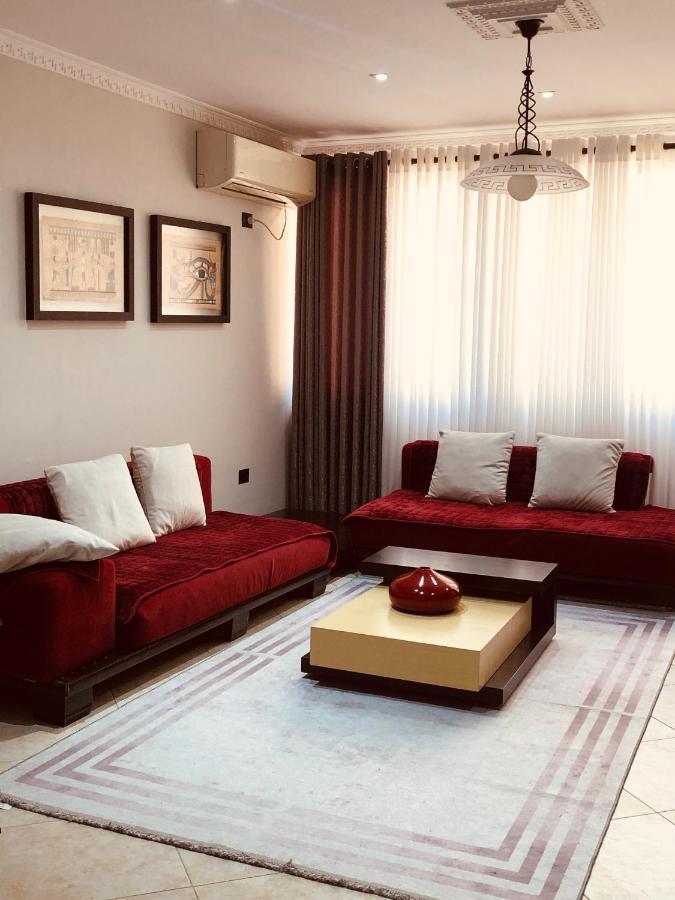 Laureta Central Apartment Tirana Exterior foto